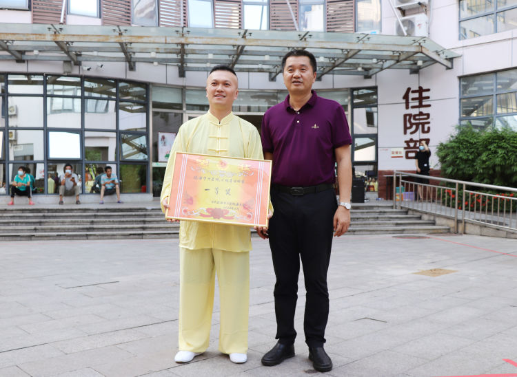 b49d8e5f70124b72aea54bb1ab054de1.jpg b49d8e5f70124b72aea54bb1ab054de1.jpg