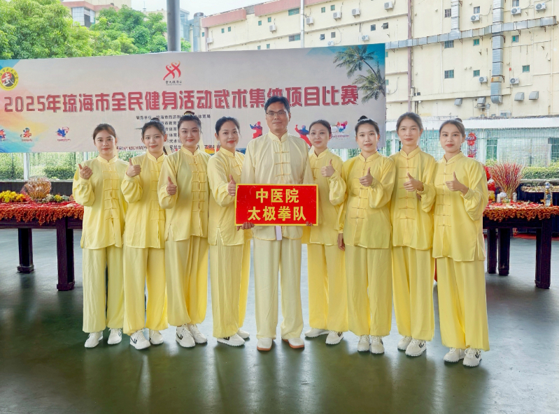 队伍合照-1.jpg 队伍合照-1.jpg